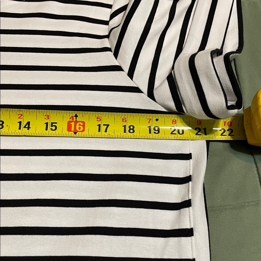 Tommy Bahama Dress - Picture 8 of 10